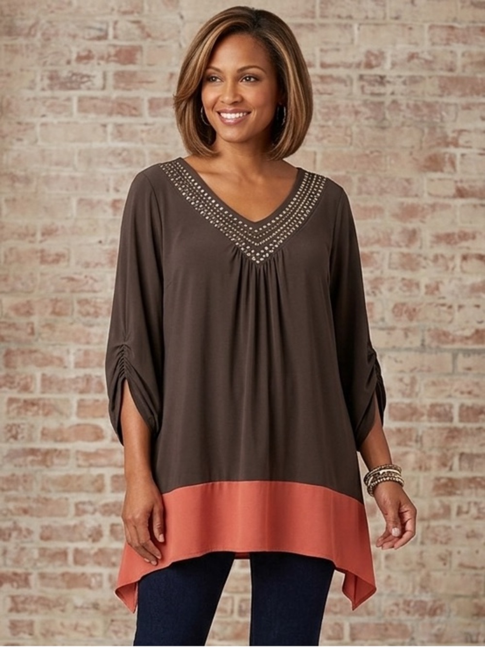 Avenue Top Blouse Size 30/32 Chic Brown Orange Stretchy Embellished